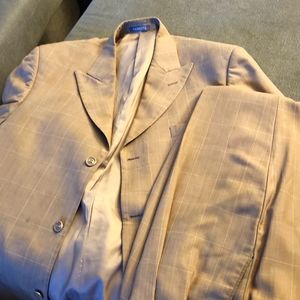 Light brown Vanetti men's suit 33L